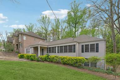 Main picture of 2116 E Roxboro Rd NE