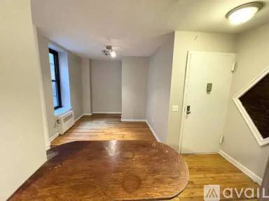 Main picture of 2211 Ditmas Ave