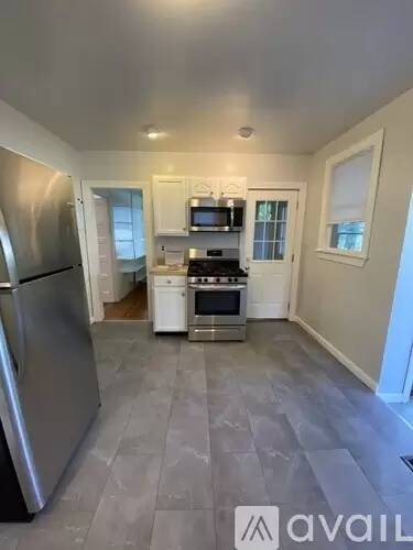 Main picture of 41 South Munroe Ter