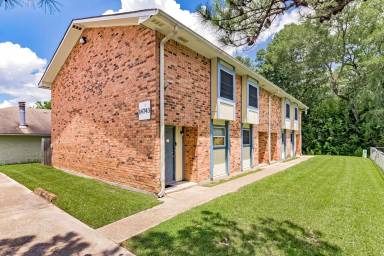 Main picture of 14743 Central Woods Ave