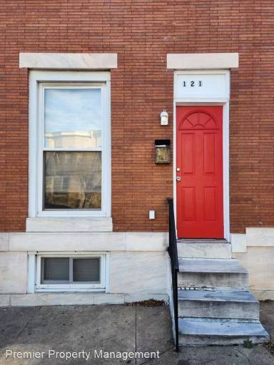 Main picture of 121 N Highland Ave