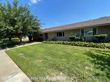 Main picture of Campos Verde East Apartments