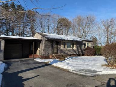 Main picture of 5 Down East Ln