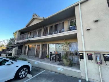 Main picture of 4267 5th Ave