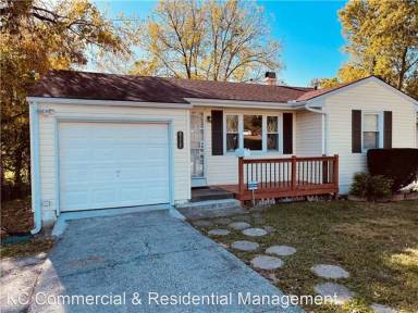 Main picture of 8117 NE 51st St