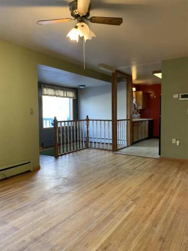 Main picture of 612 2nd St SE