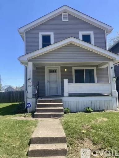 Main picture of 292 S Wayne Ave