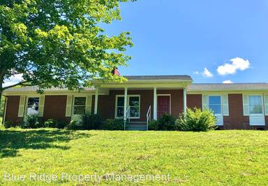 Main picture of 1602 E Jackson Blvd