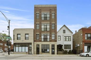 Main picture of 2958 W Belmont Ave