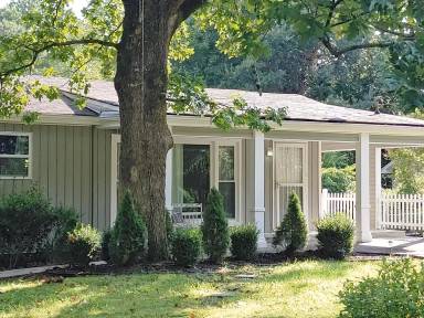Main picture of 1390 Park Ave