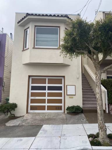 Main picture of 149 Alexander Ave