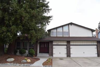 Main picture of 1717 Oakview Dr