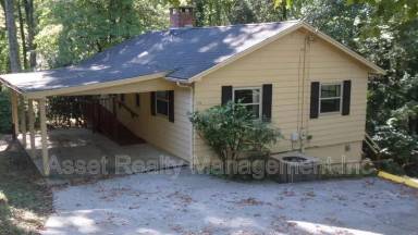 Main picture of 110 Chatham Ln