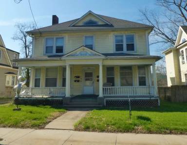 Main picture of 902 Rogers St