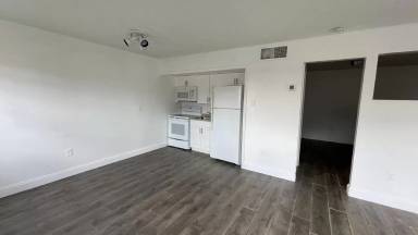 Main picture of Grove Park Condominium