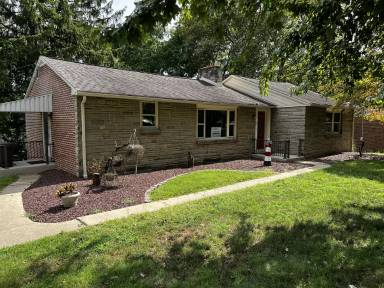 Main picture of 52 Peacock Dr