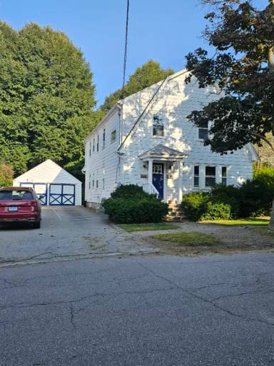Main picture of 649 Belmont St