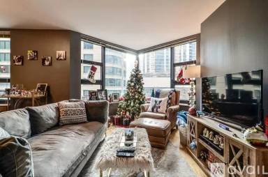 Main picture of 401 E Ontario Condos
