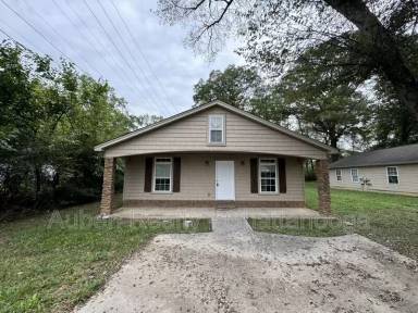 Main picture of 2001 Daisy St