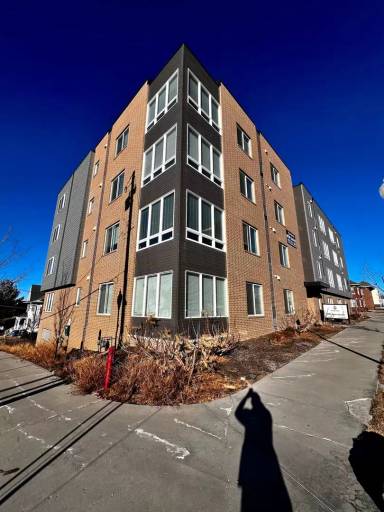 Main picture of 3412 Dodge St