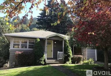 Main picture of 3404 NE 89th Ave