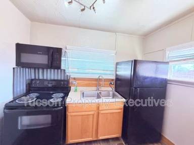 Main picture of 234 E 32nd St
