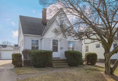 Main picture of 20400 Naumann Ave