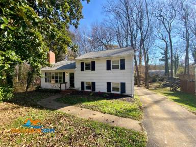 Main picture of 1295 Circle Dr