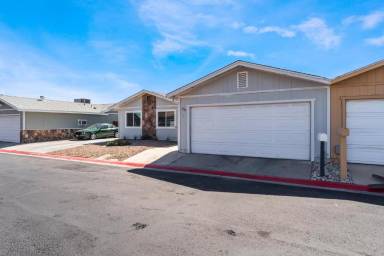 Main picture of 5929 Guadalimar Way