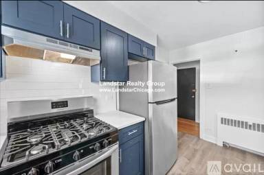 Main picture of 2713-2737 W Berwyn - 2735-2