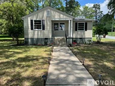 Main picture of 1600 W Cornwallis Dr