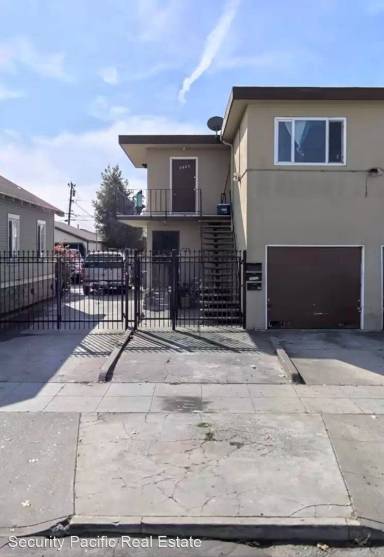 Main picture of 3924 Ohio Ave