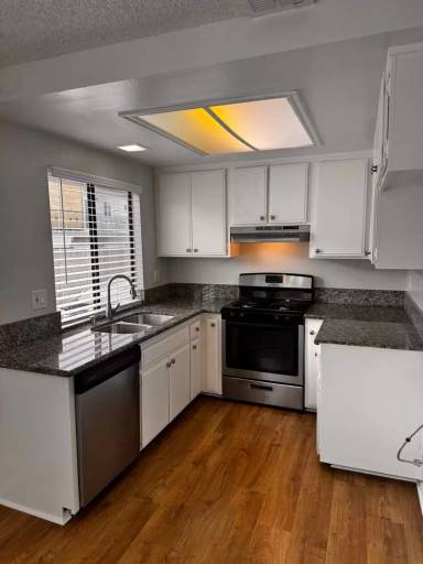 Main picture of 1340 Hillandale Ave