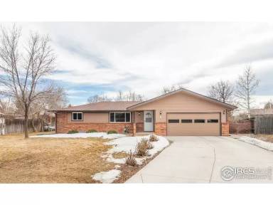 Main picture of 11 University Cir