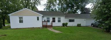 Main picture of 17123 Holmes Ave