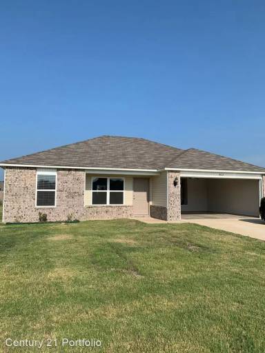 Main picture of 402 Harper Dr