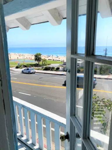 Main picture of 212 N Coast Hwy