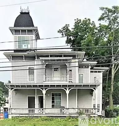 Main picture of 94 South St