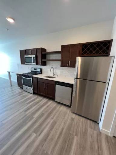 Main picture of 209 Division St