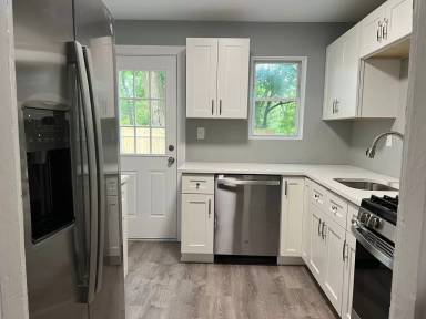 Main picture of 3630 Liberty Ave