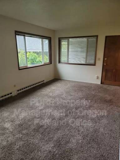 Main picture of 1109 SE 27th Ave