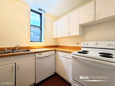 Main picture of 2900 N Broadway St