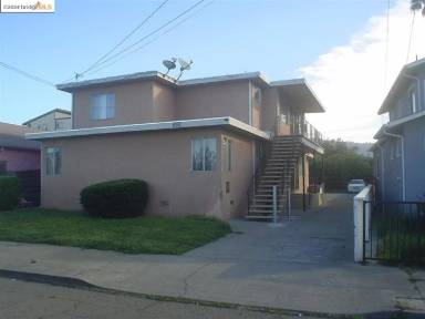 Main picture of 3820 Dale Pl