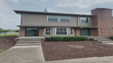 Main picture of 301 Hickory Pl