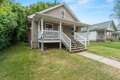 Main picture of 1023 N Middle St