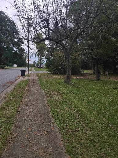Main picture of 207 Pierce Rd