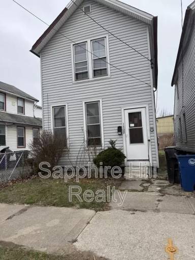 Main picture of 1423 E 33rd St