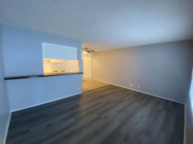 Main picture of 727 E 7th St