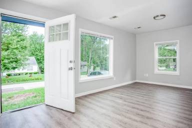 Main picture of 9223 McGee St