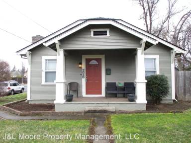 Main picture of 1315 W Main St